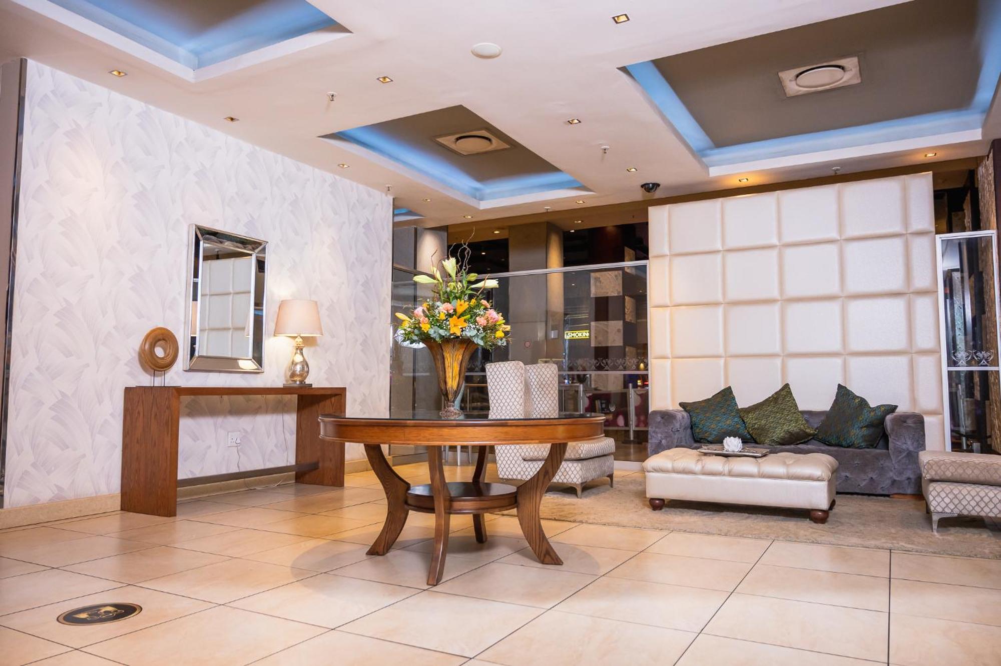 Golden Horse Hotel 彼得马里茨堡 外观 照片